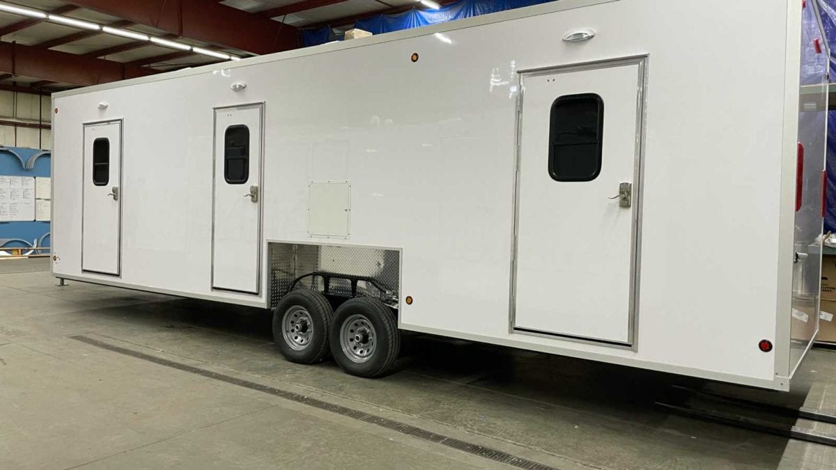 restroom trailers for weddings